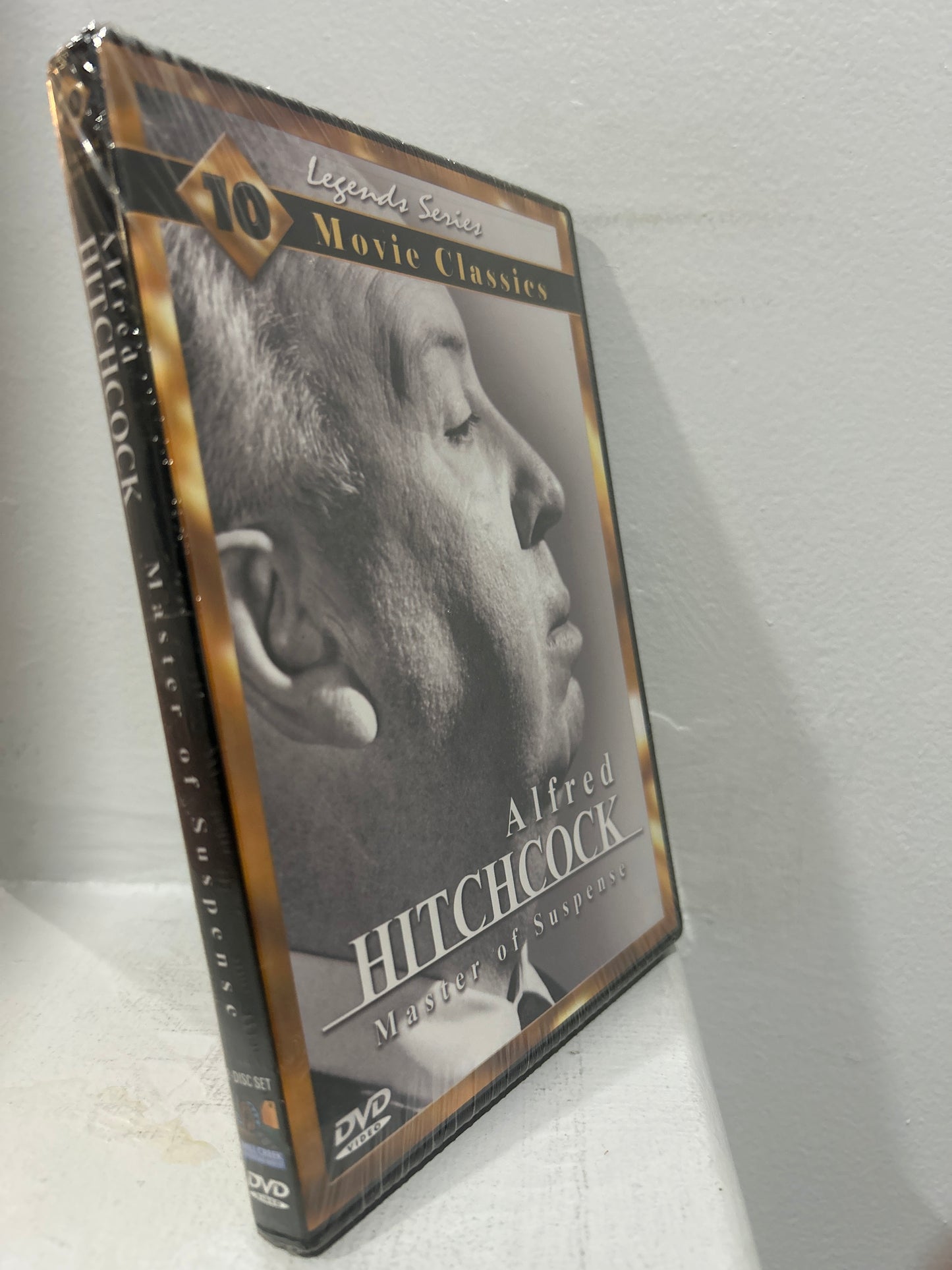 ALFRED HITCHCOCK - 10 Movie Classics