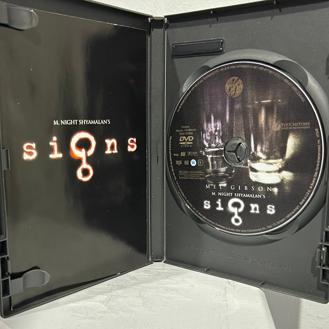 Signs (2002)