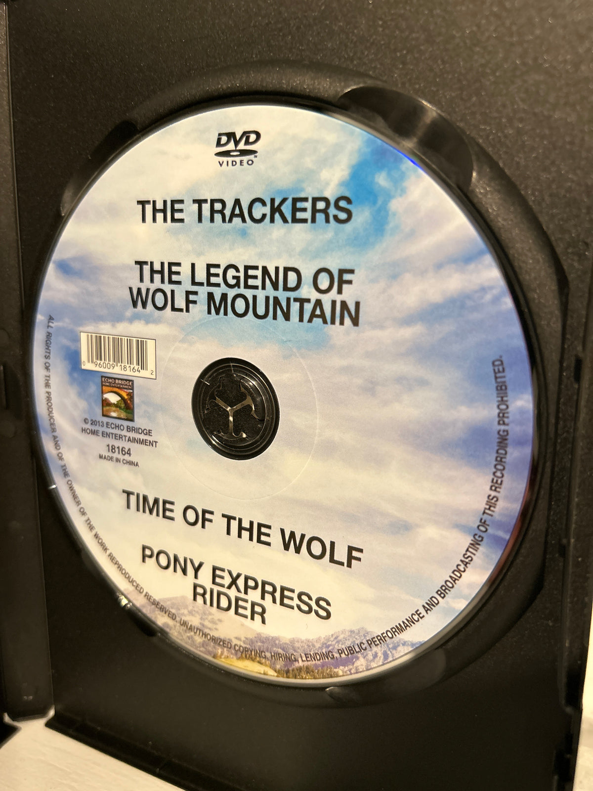 FAMILY COLLECTION - The Legend of Wolf Mountain (1992) ( Plus: 3 Movies)