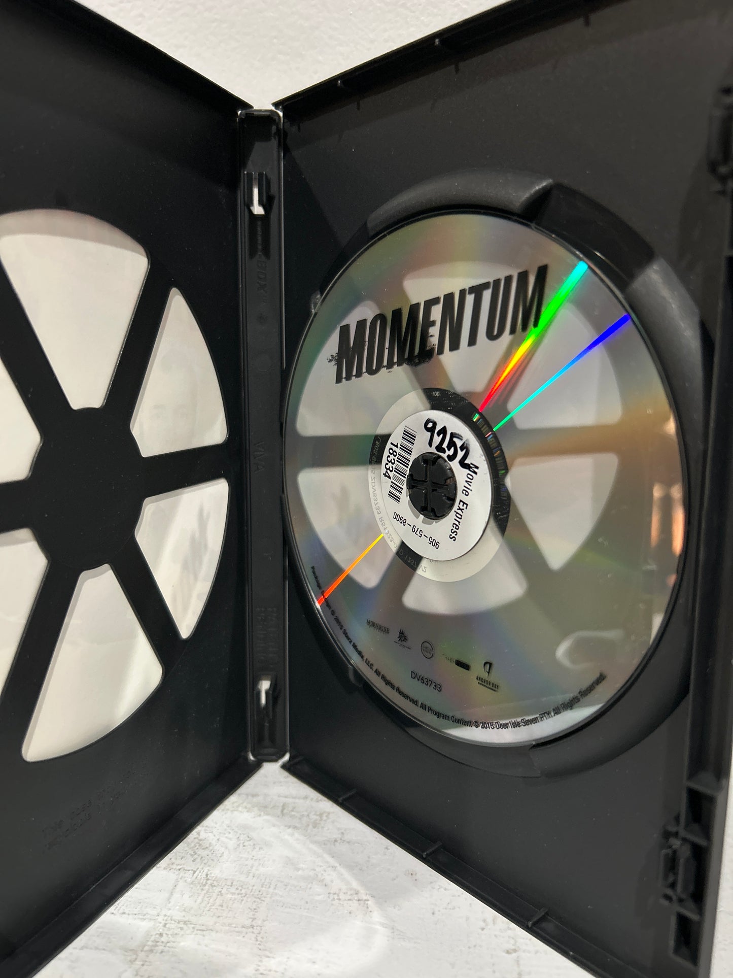 Momentum (2015)