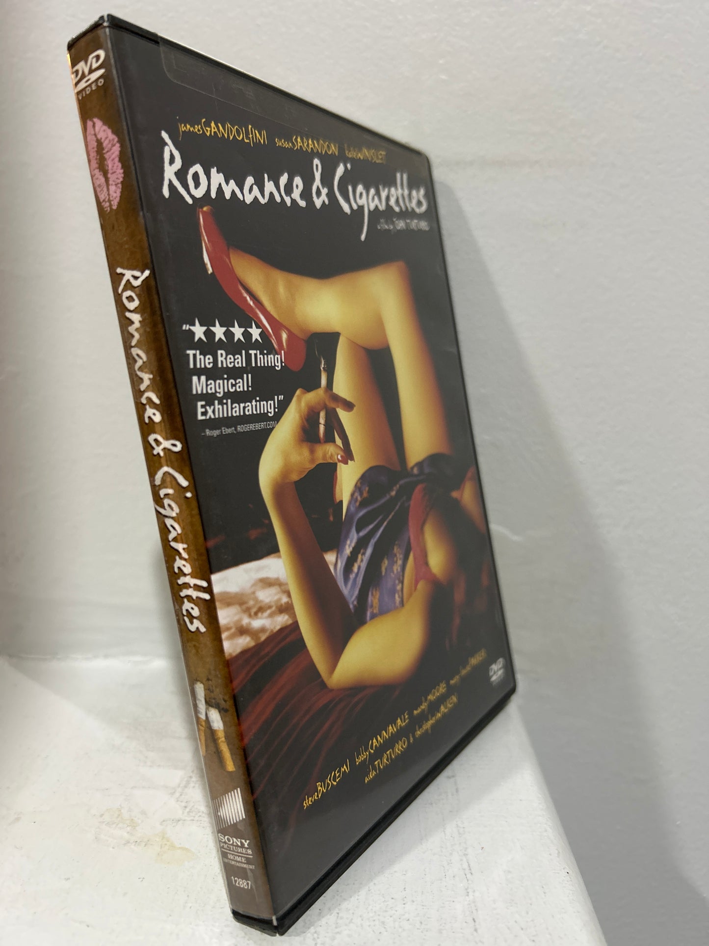 Romance & Cigarettes (2005)