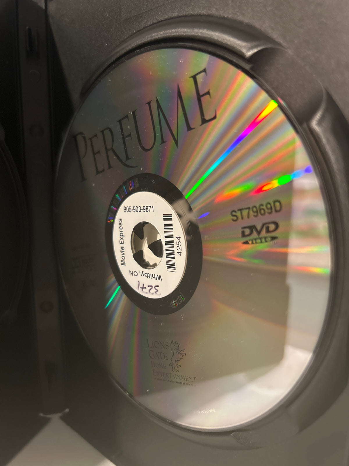 Perfume (2001)