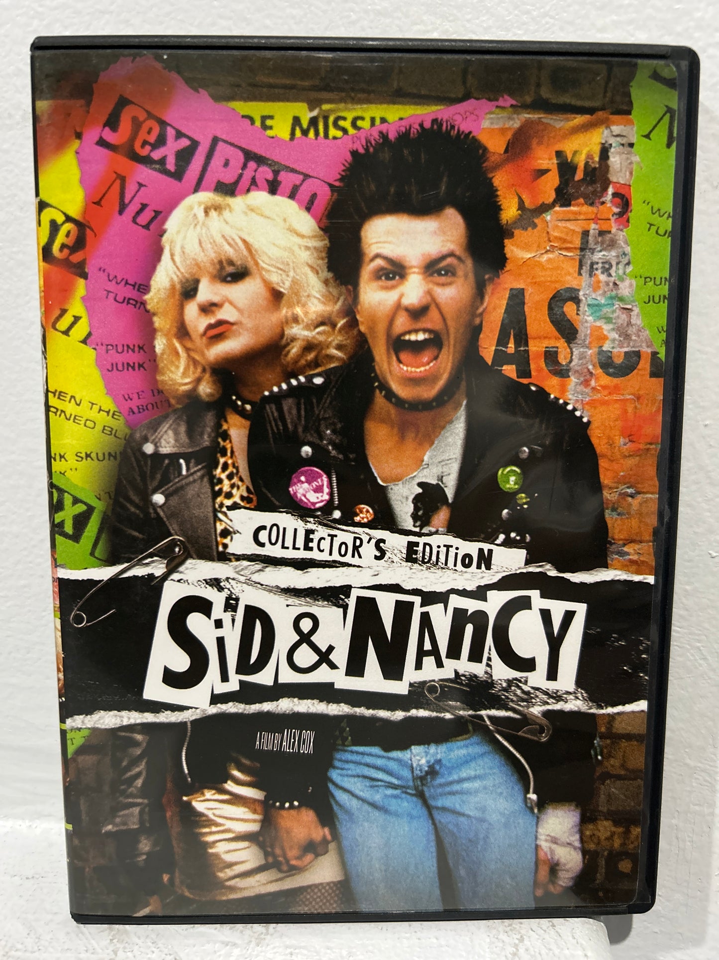 Sid and Nancy (1986)