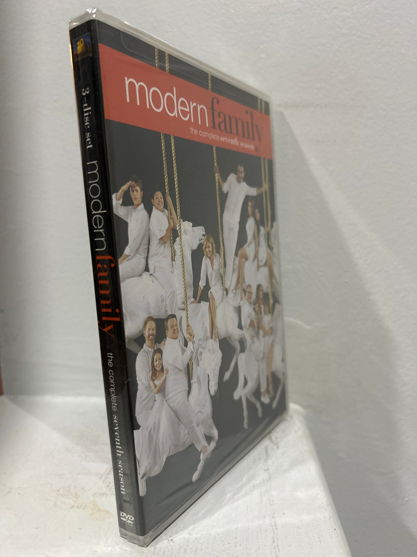 Modern Family: TV Series (2009-2020) - The Complete Seventh Season