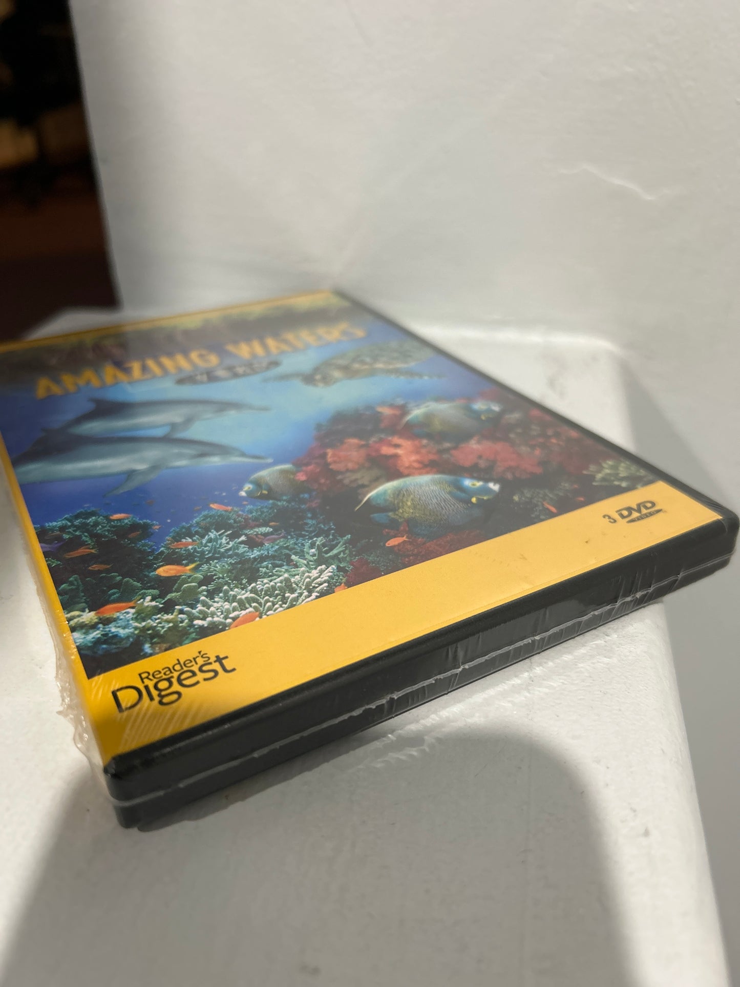 AMAZING WATERS (2009)