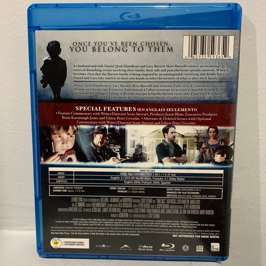 Dark Skies (2013)
