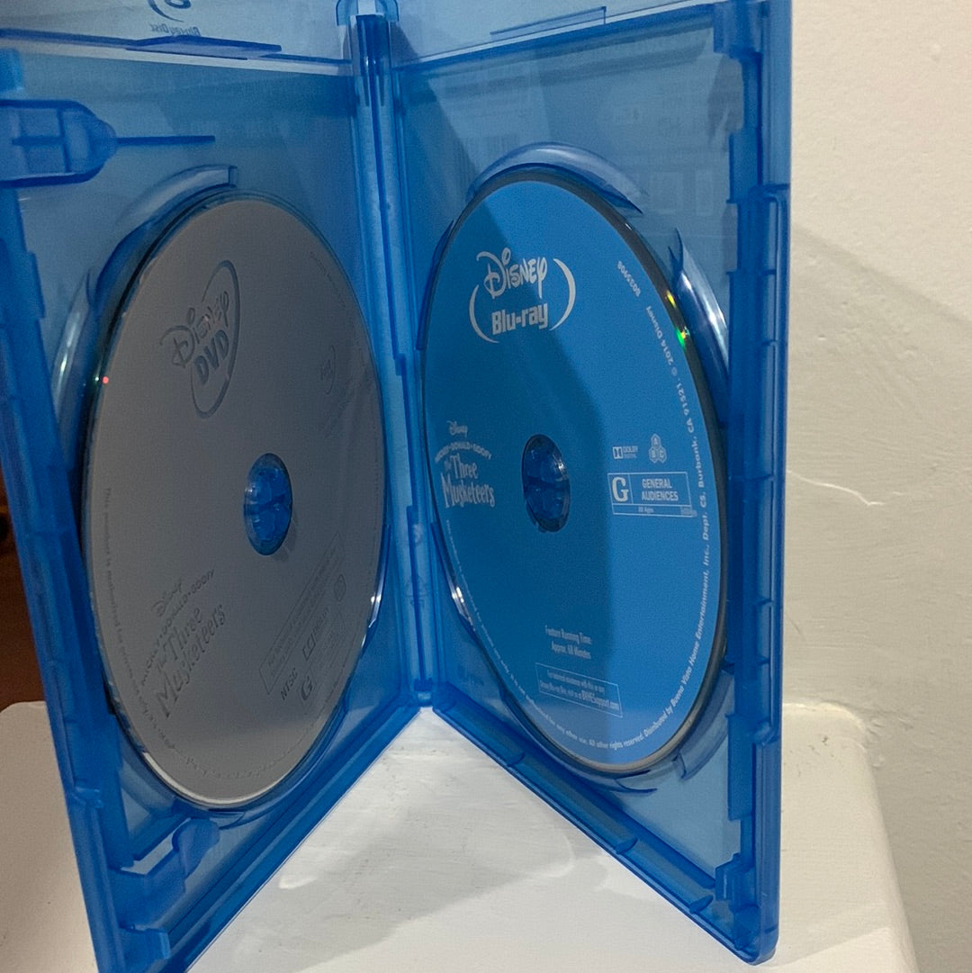 Mickey, Donald, Goofy: The Three Musketeers (2004)