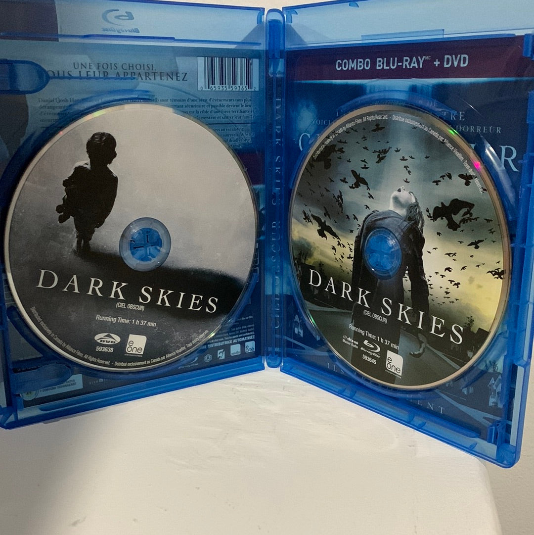 Dark Skies (2013)