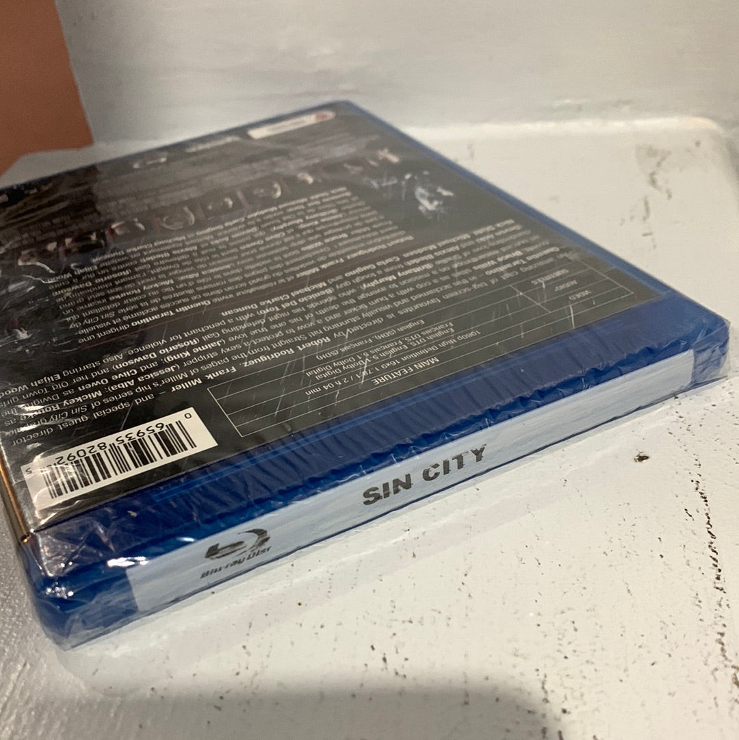 Sin City (2005)