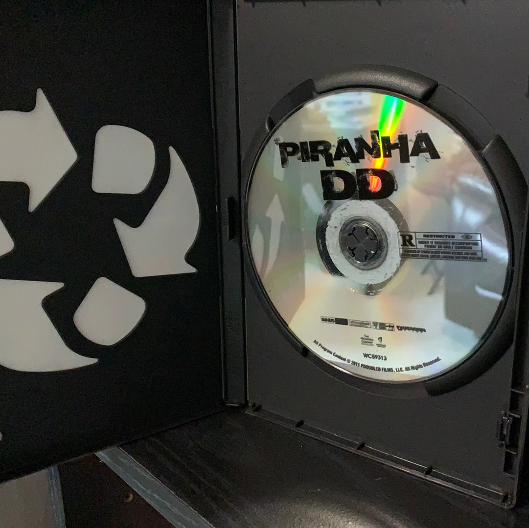 Piranha DD (2012)