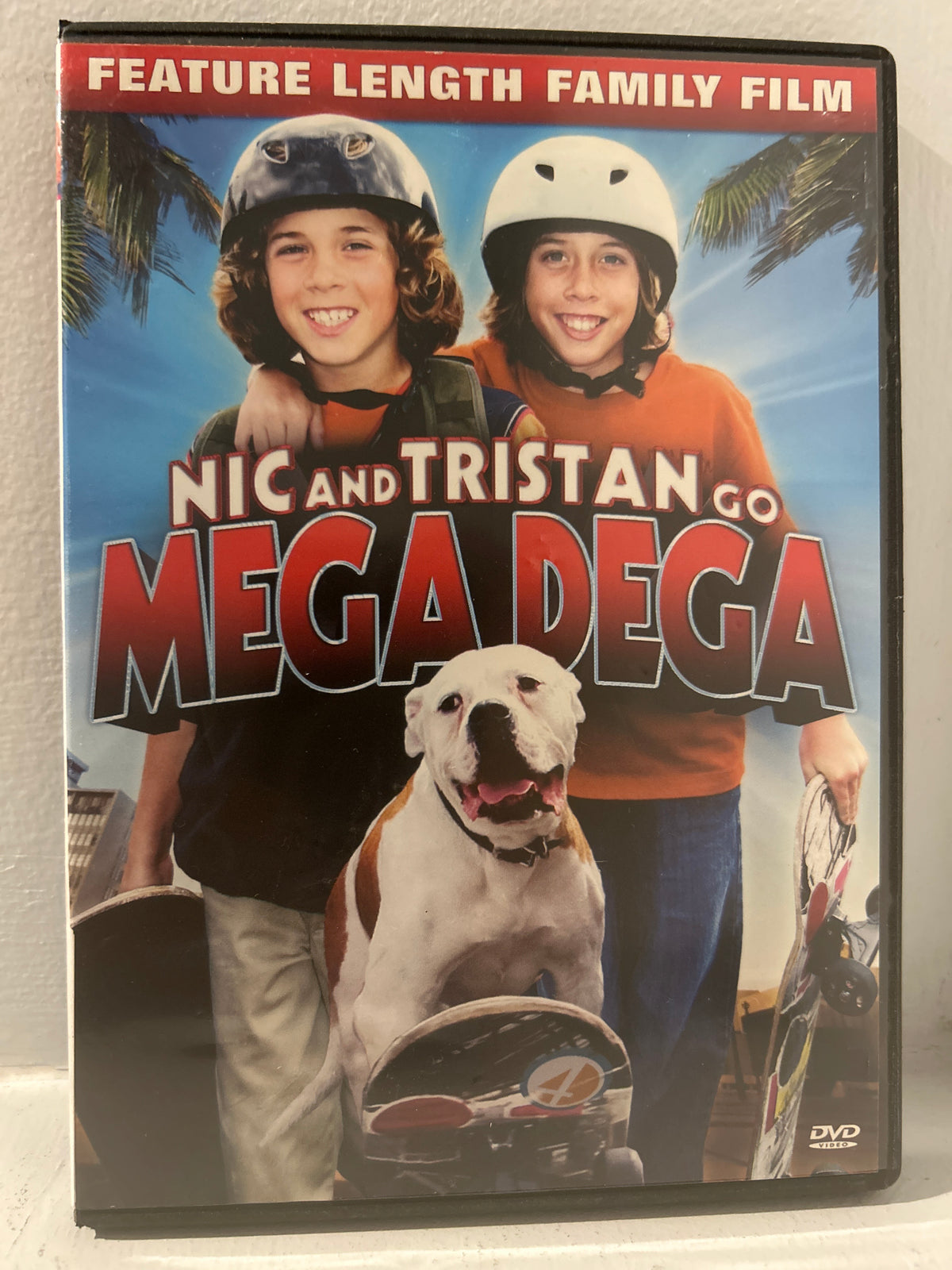 Nic & Tristan Go Mega Dega (2010)
