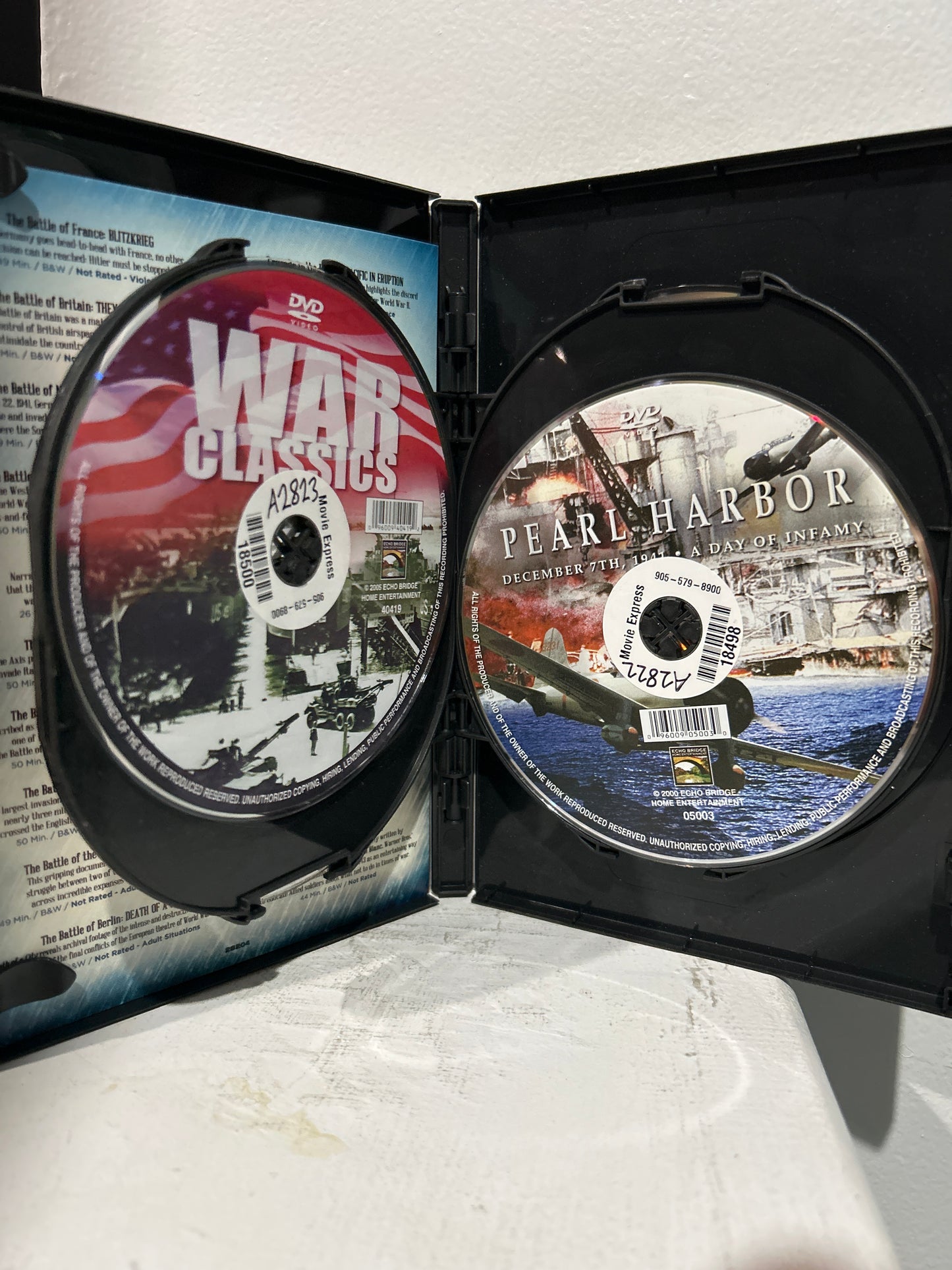 WWII CHRONICLES (2014)