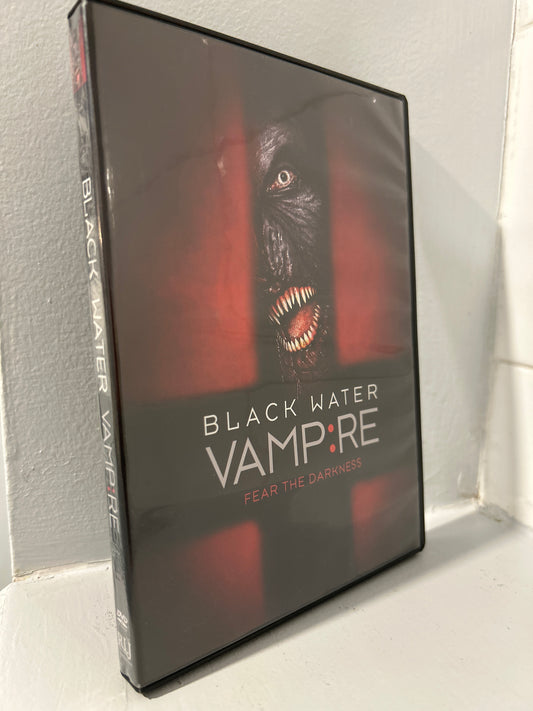 Black Water Vampire (2014)