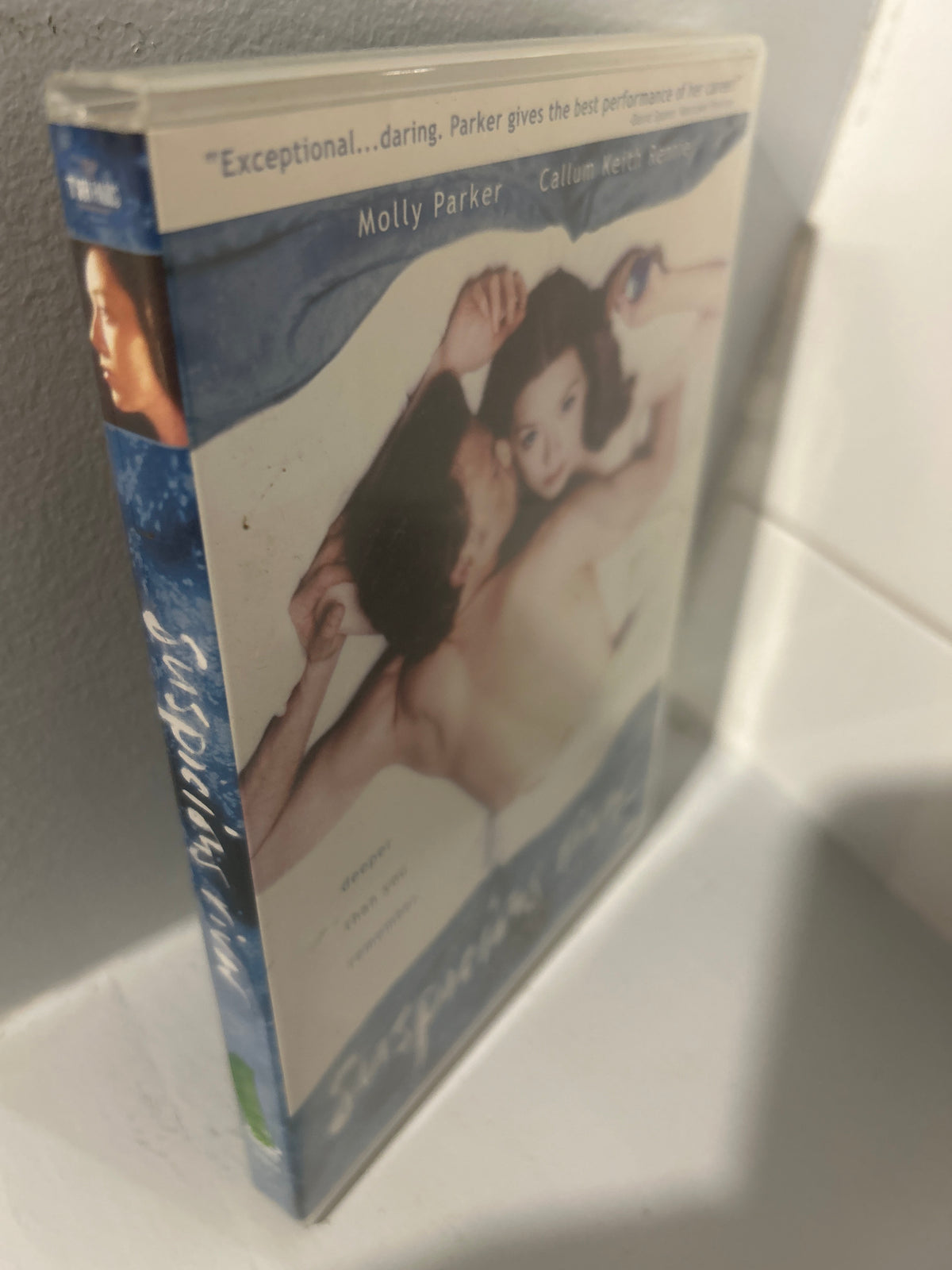 Suspicious River (2000)