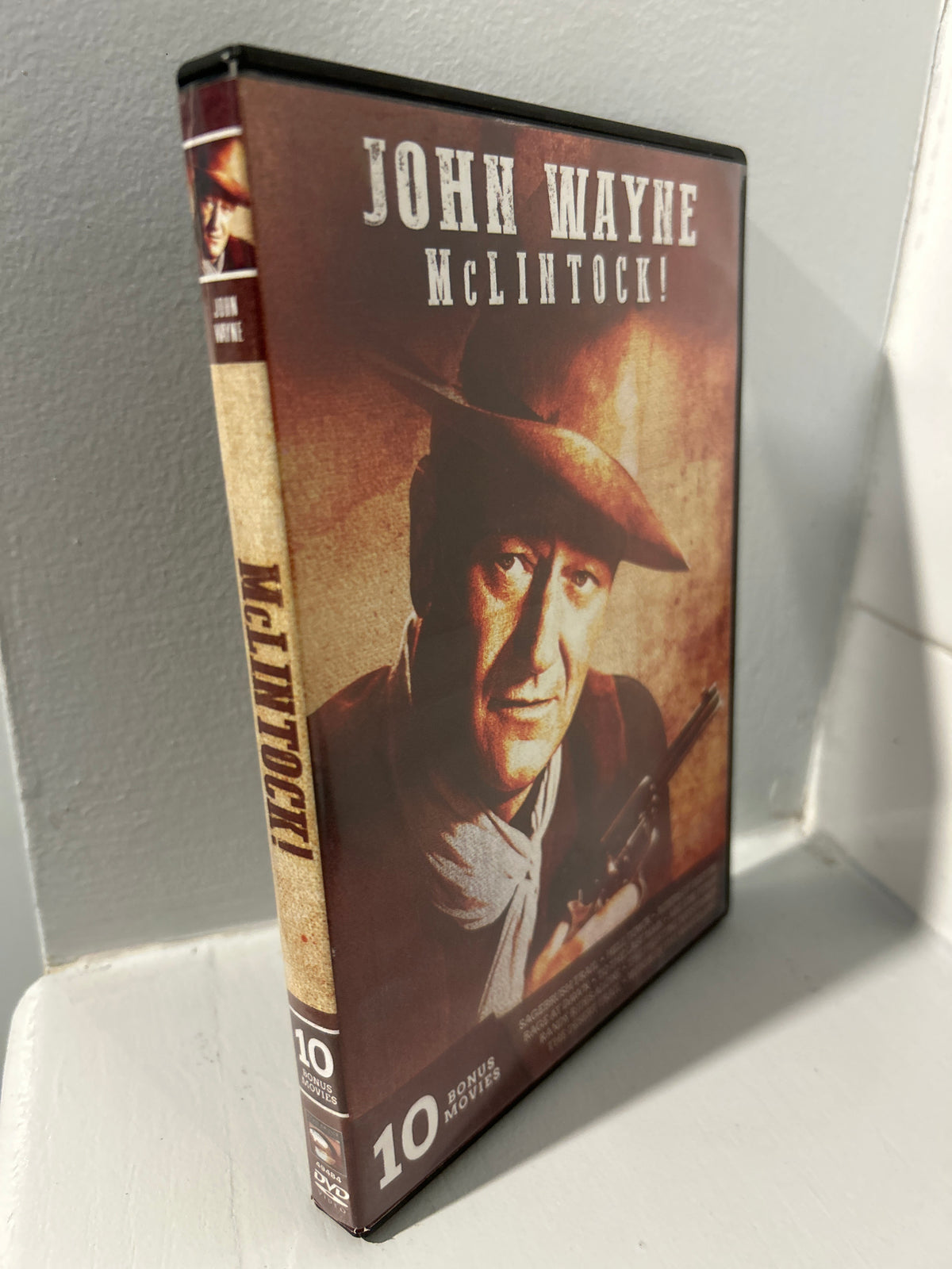 McLintock (1963) (PLUS: 10 Bonus Movies)