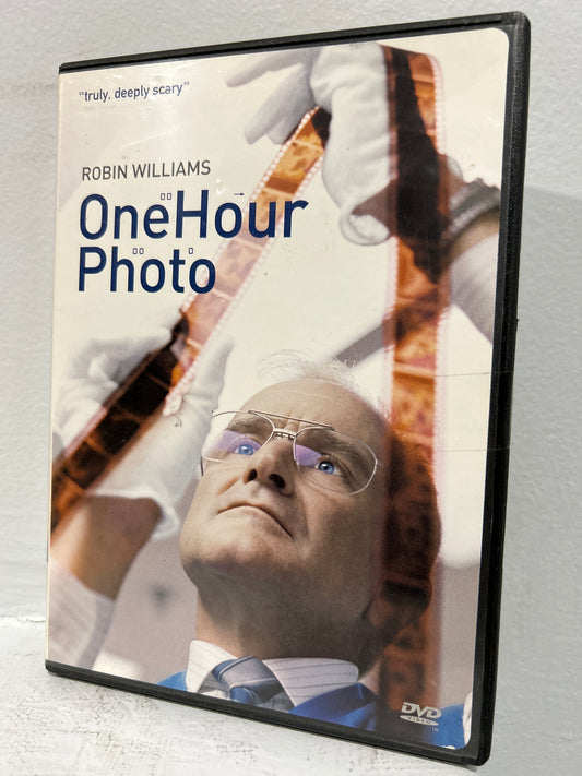 One Hour Photo (2002)
