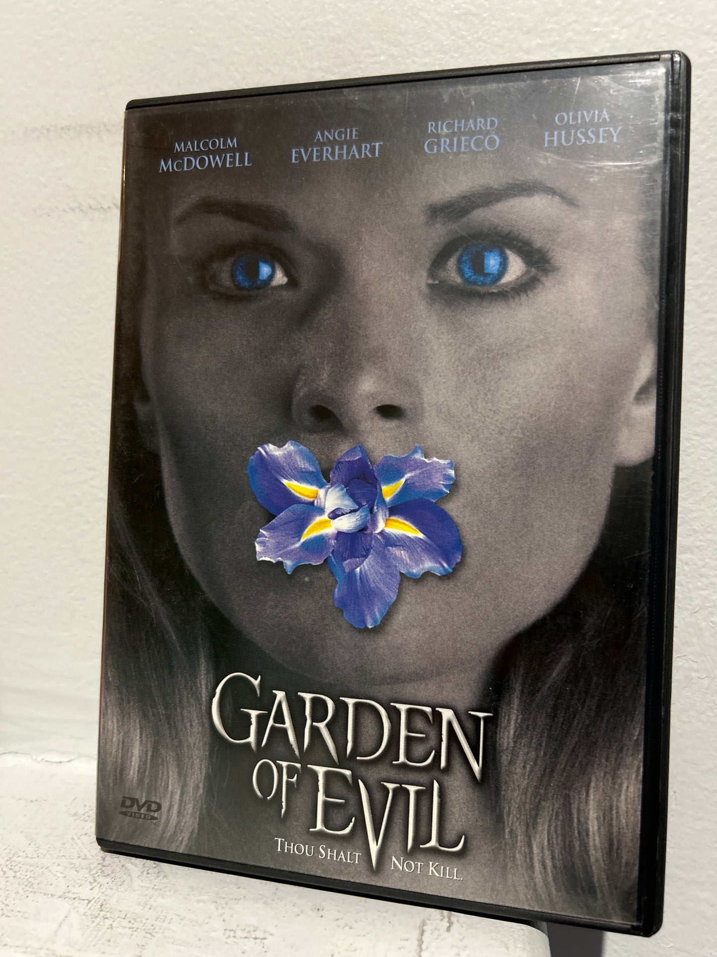 Garden of Evil (The Gardener) (2001)