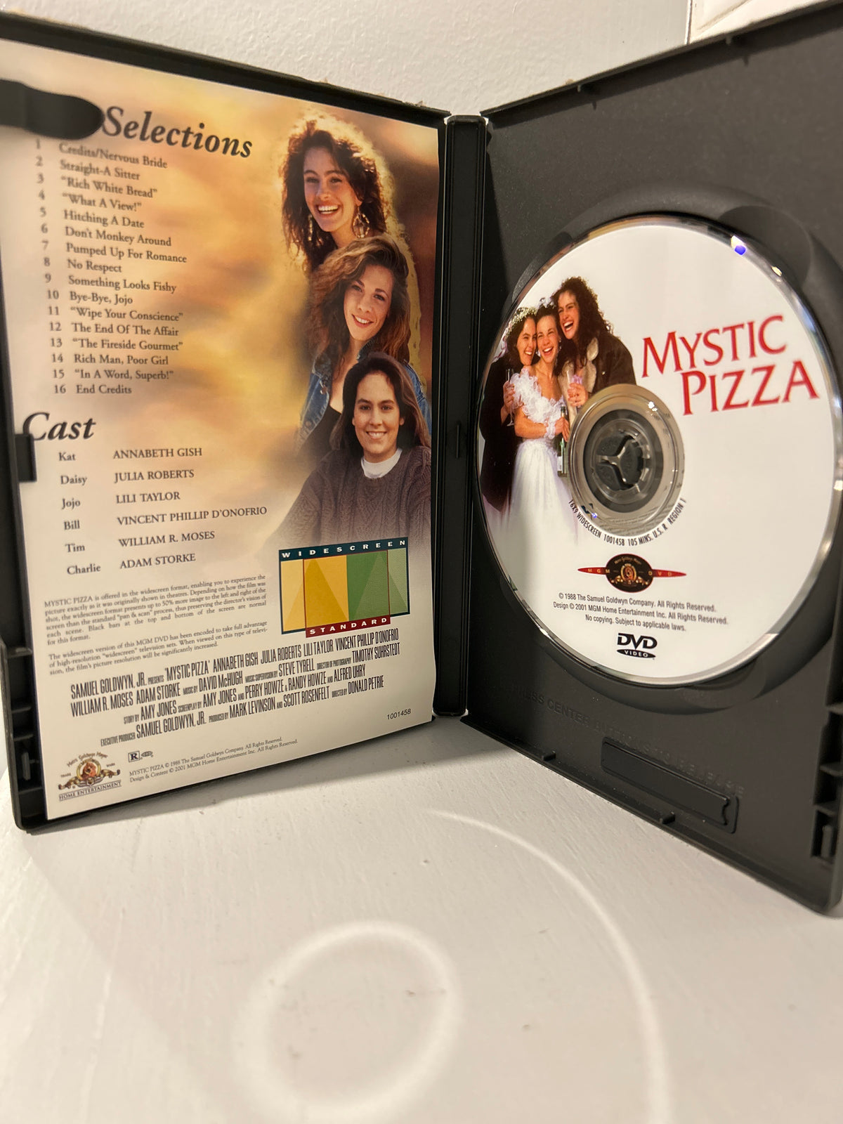 Mystic Pizza (1988)