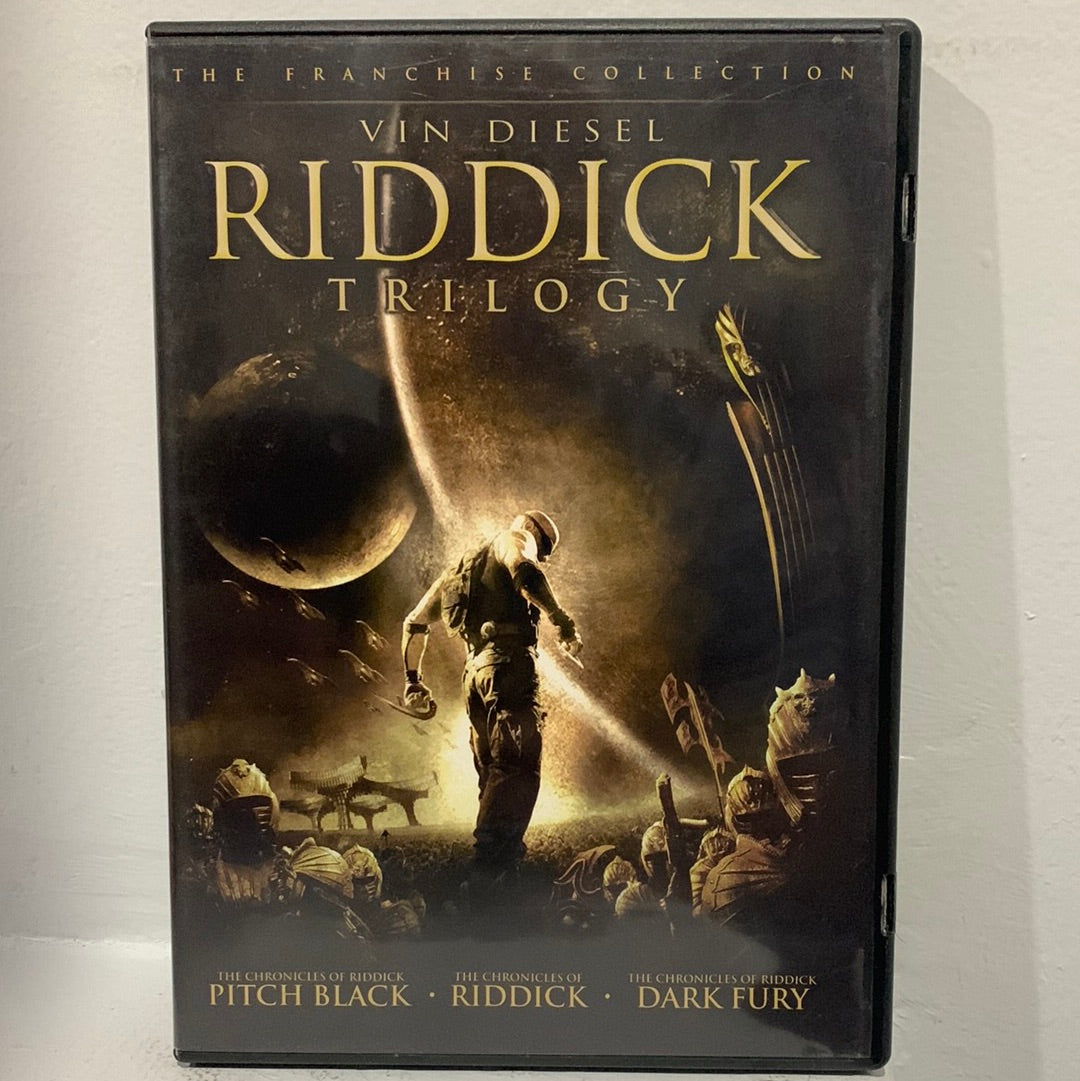 Chronicles of Riddick, The: Pitch Black (2000) & The Chronicles of Riddick: Dark Fury (2004) & The Chronicles of Riddick (2004)
