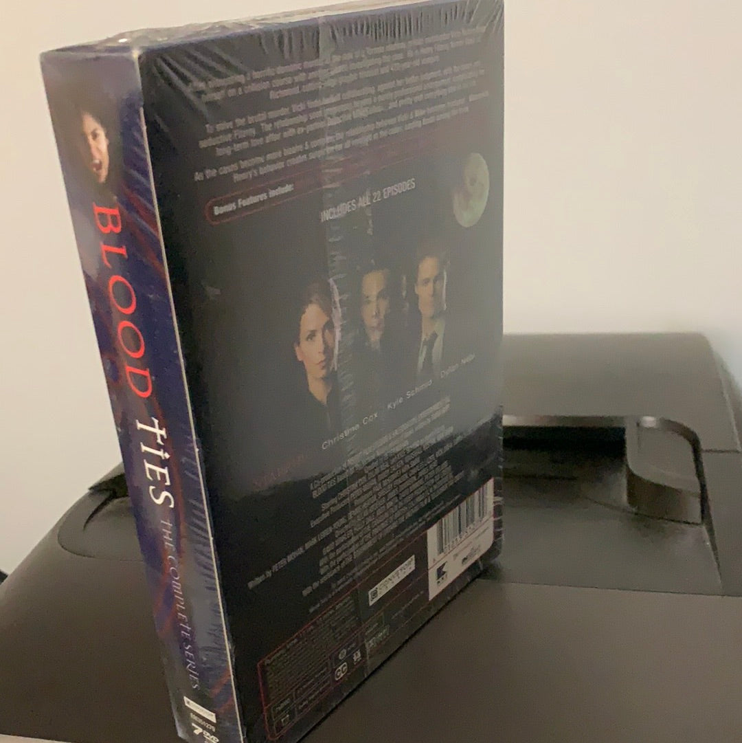 Blood Ties: TV Series (2007) - The Complete Series