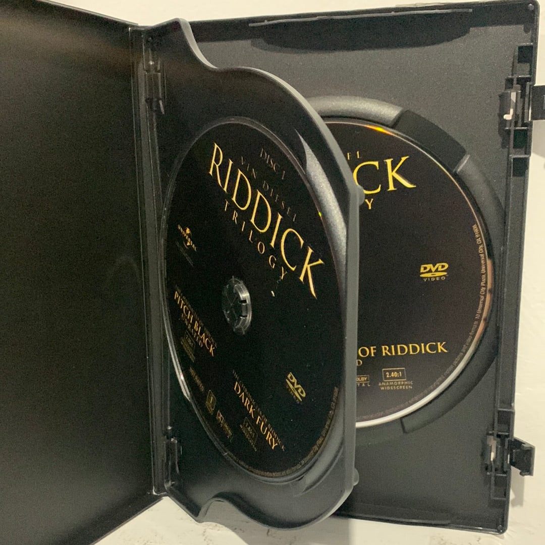 Chronicles of Riddick, The: Pitch Black (2000) & The Chronicles of Riddick: Dark Fury (2004) & The Chronicles of Riddick (2004)
